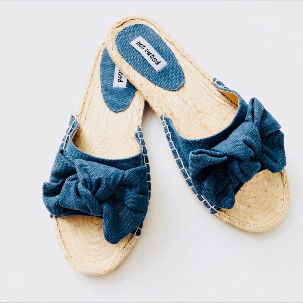 NOT RATED CANVAS FLAT SANDALS - Picture 2 of 6